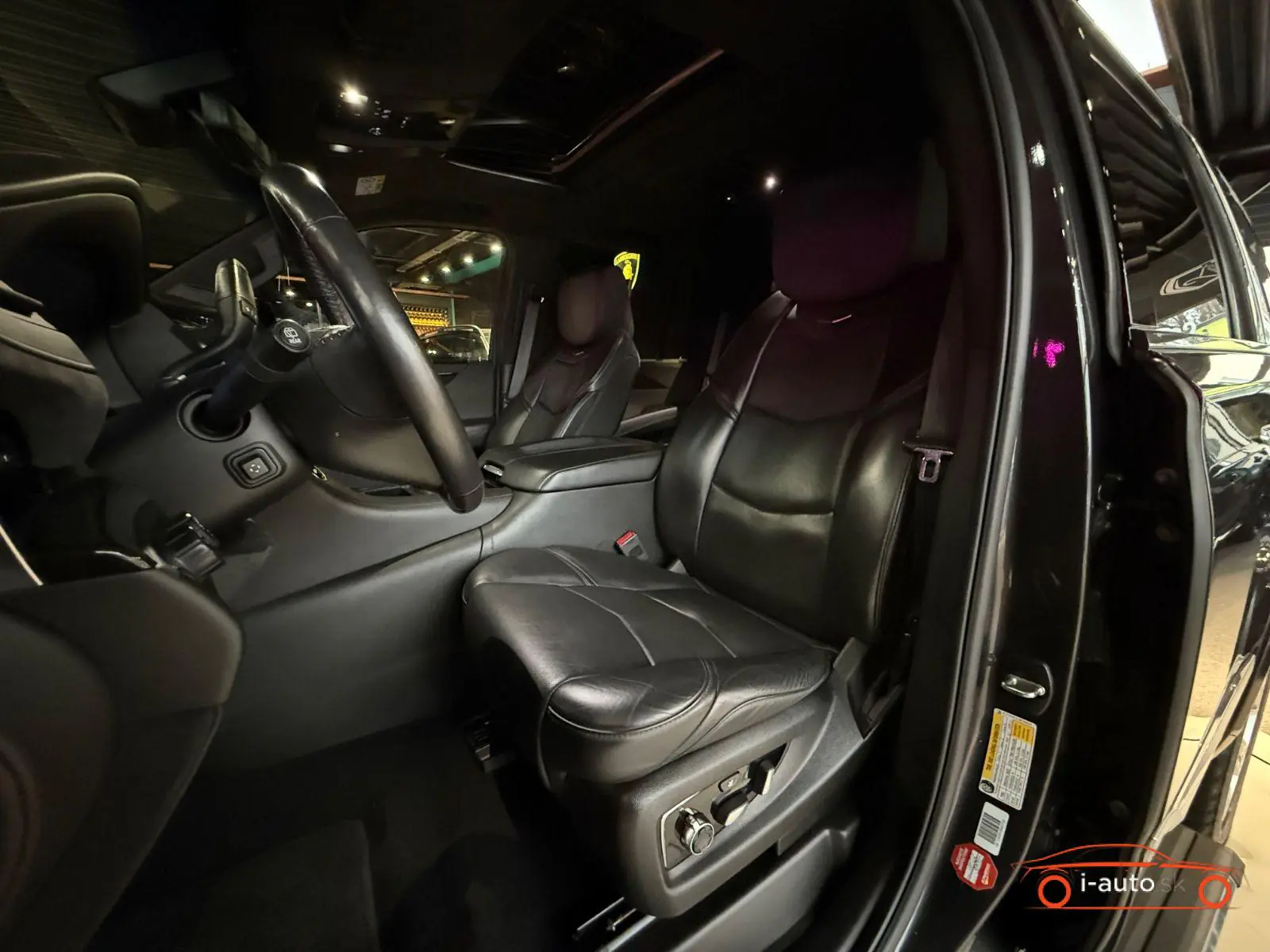 Cadillac Escalade 2018 na predaj – fotografia 19