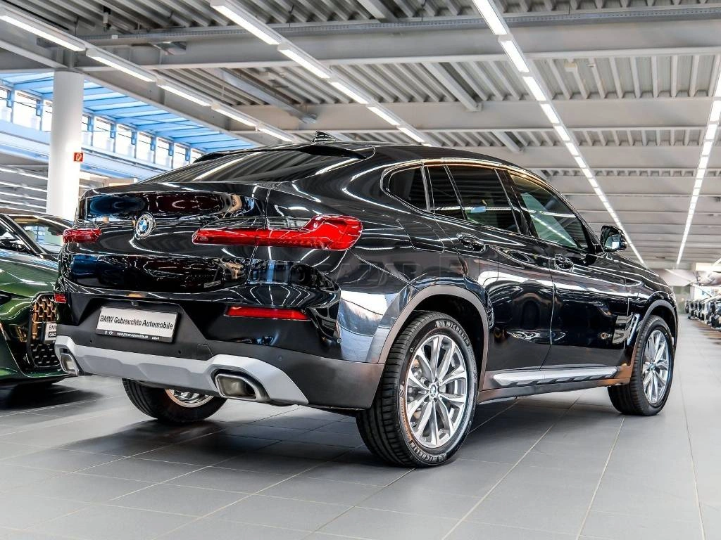 BMW X4 xDrive20i mHEV A/T