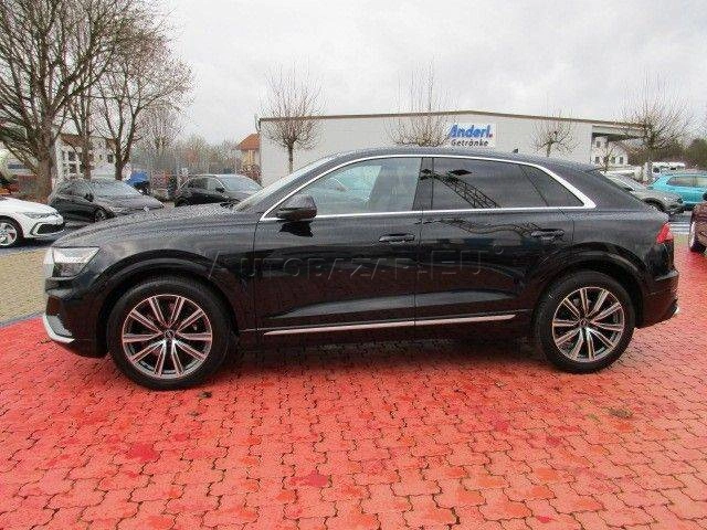 Audi Q8 SQ8 TFSI mHEV quattro tiptronic