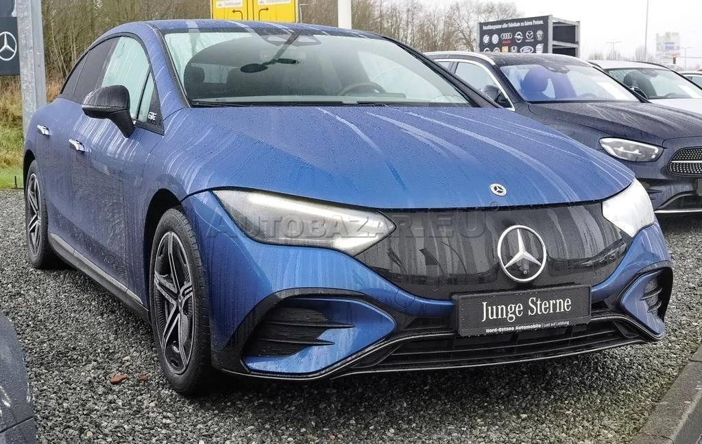 Mercedes-Benz EQE 300