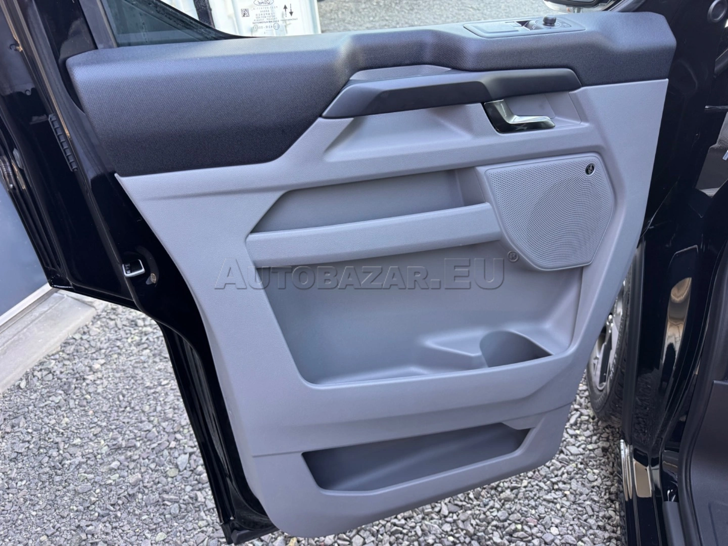 Ford Tourneo Custom 2025 na predaj – fotografia 31