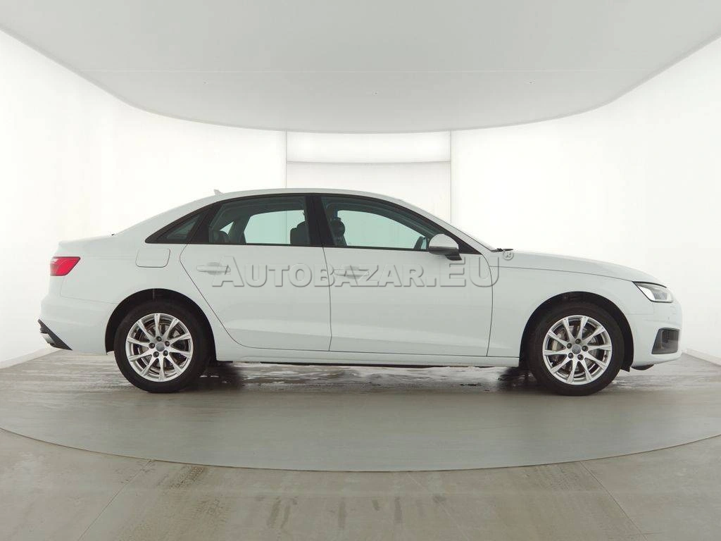 Audi A4 40 2.0 TDI  S tronic