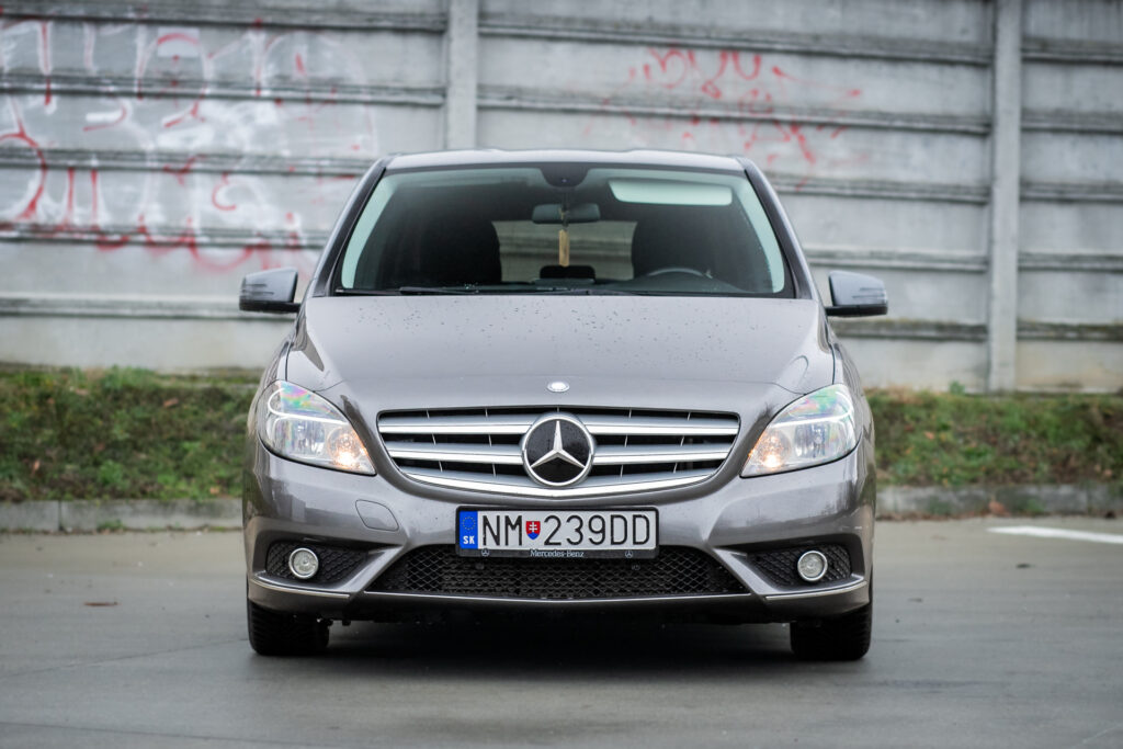 Mercedes B trieda