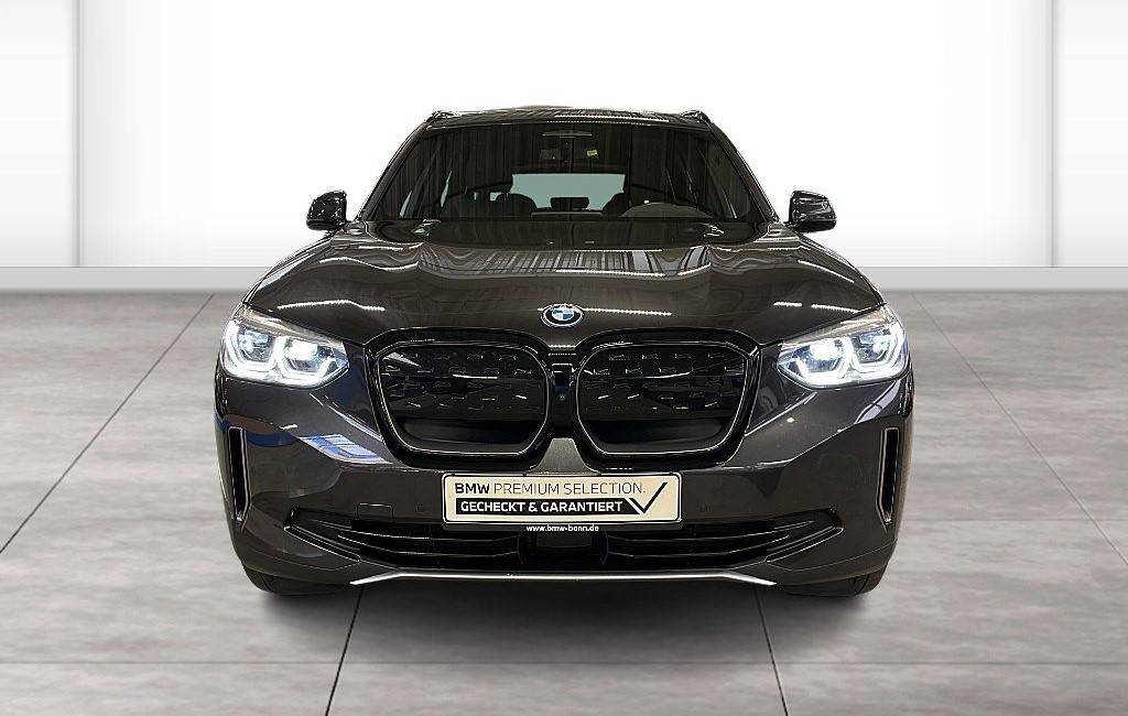 BMW iX3 A/T