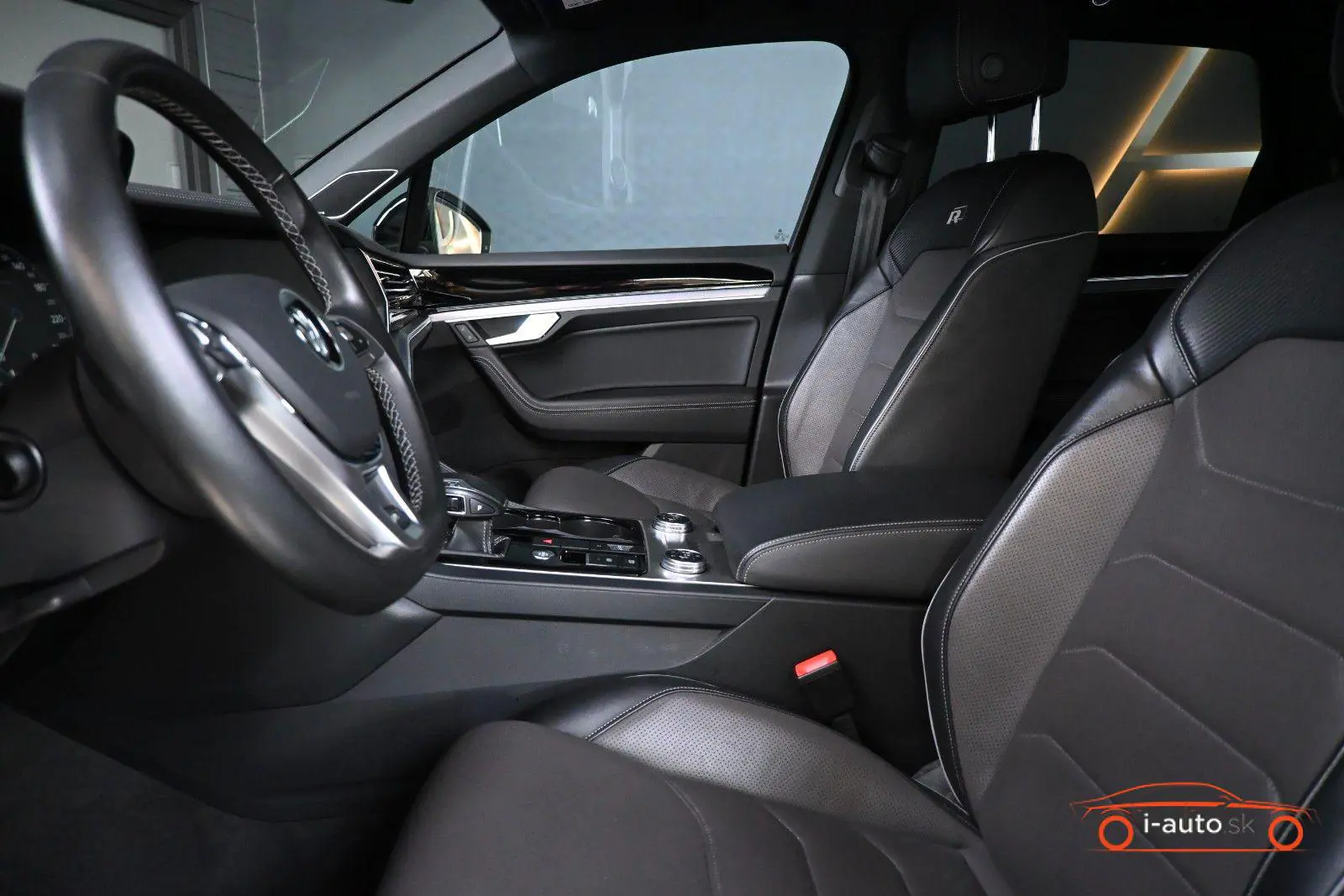 Volkswagen Touareg 2020 na predaj – fotografia 11