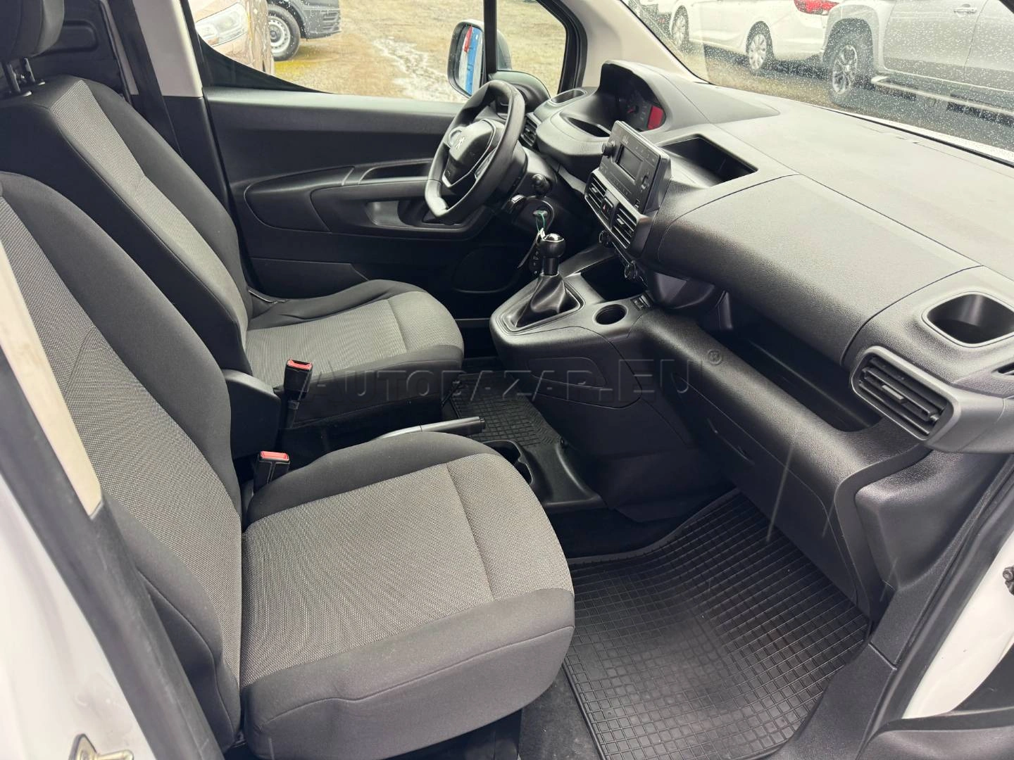 Peugeot Partner 2019 na predaj – fotografia 23