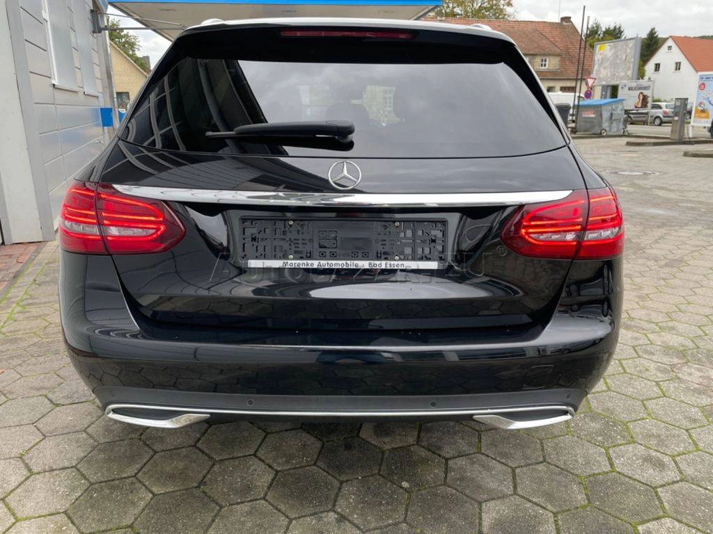 Mercedes-Benz C trieda Kombi 300 d A/T