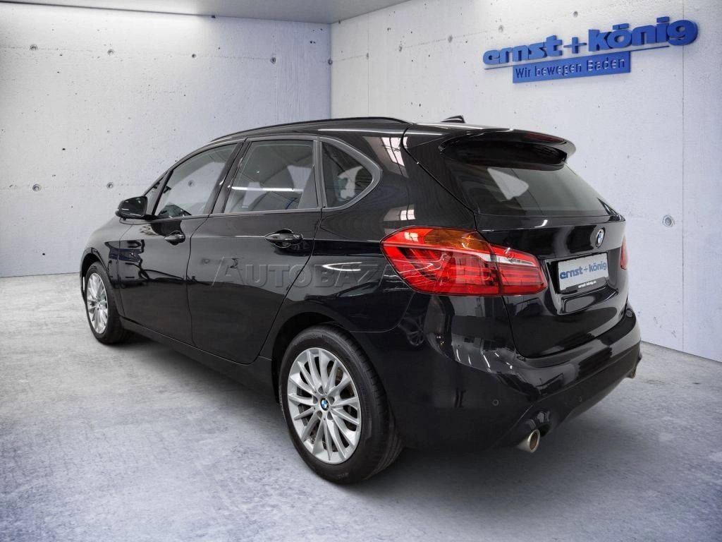 BMW Rad 2 Active Tourer 2   220i A/T