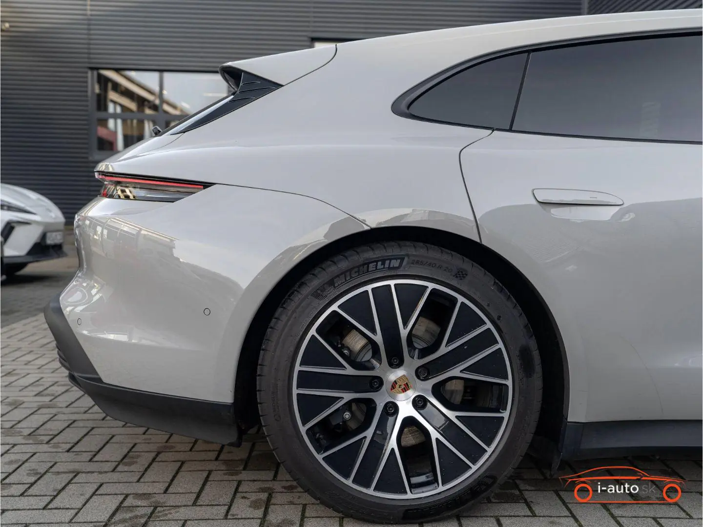 Porsche Taycan 2025 na predaj – fotografia 19