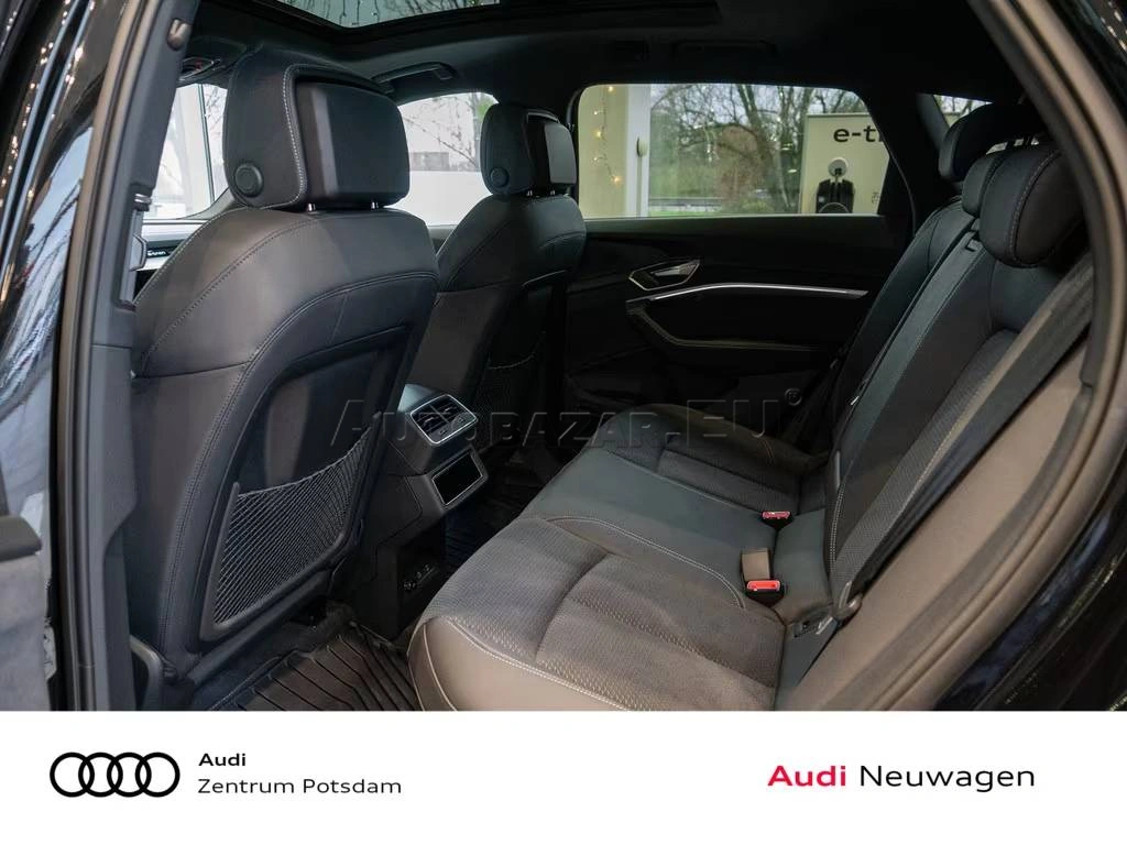 Audi Q8 E-Tron edícia Dakar 1 OF 99 55 quattro