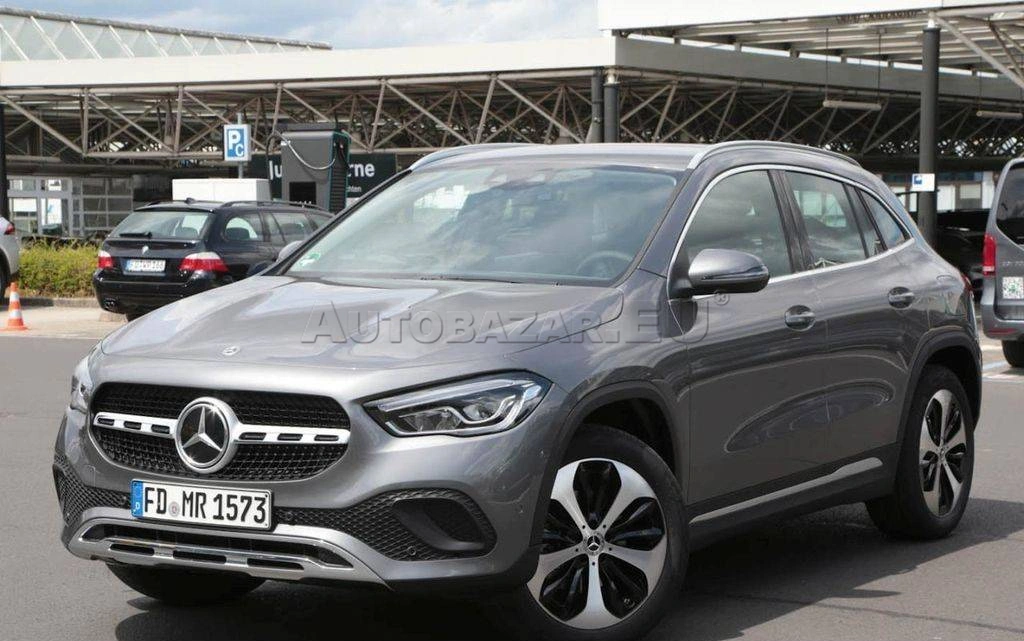 Mercedes-Benz GLA 200 d A/T