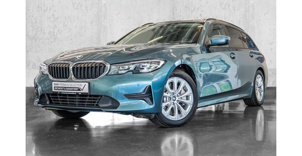 BMW Rad 3 Touring 330d  A/T