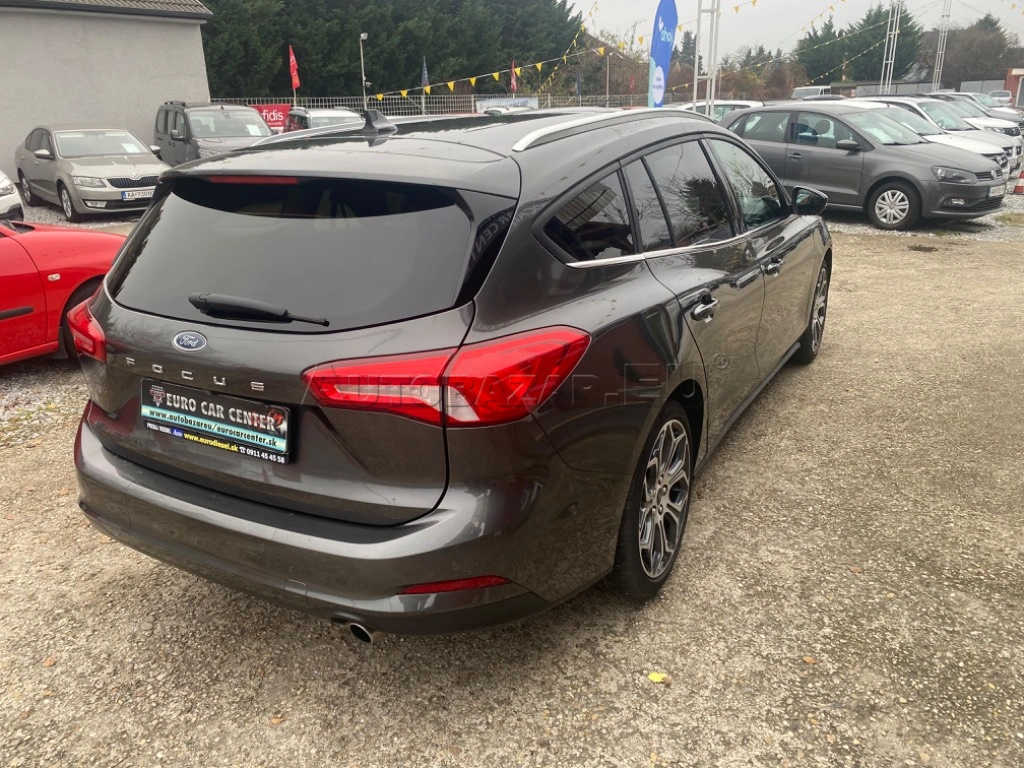 Ford Focus Kombi 2.0 TDCi EcoBlue Titanium