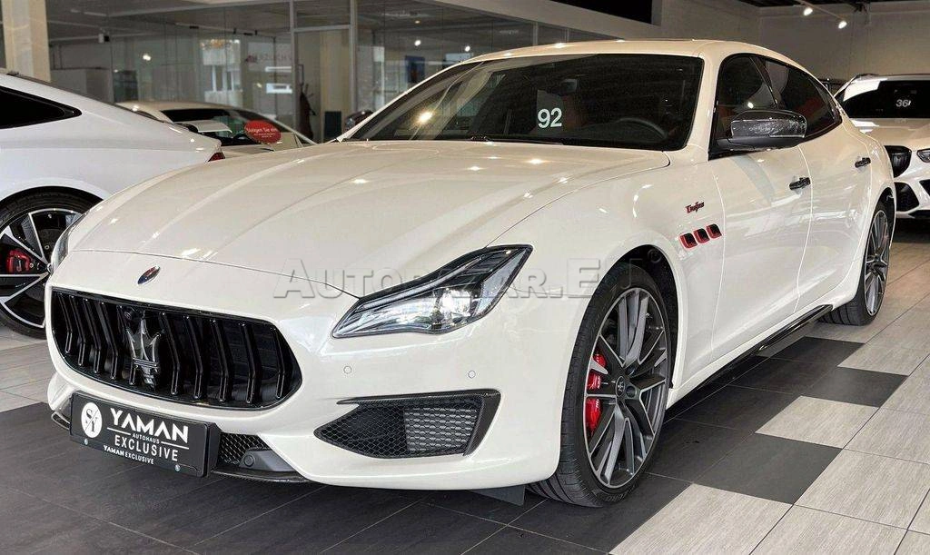 Maserati Quattroporte V8 Trofeo A/T