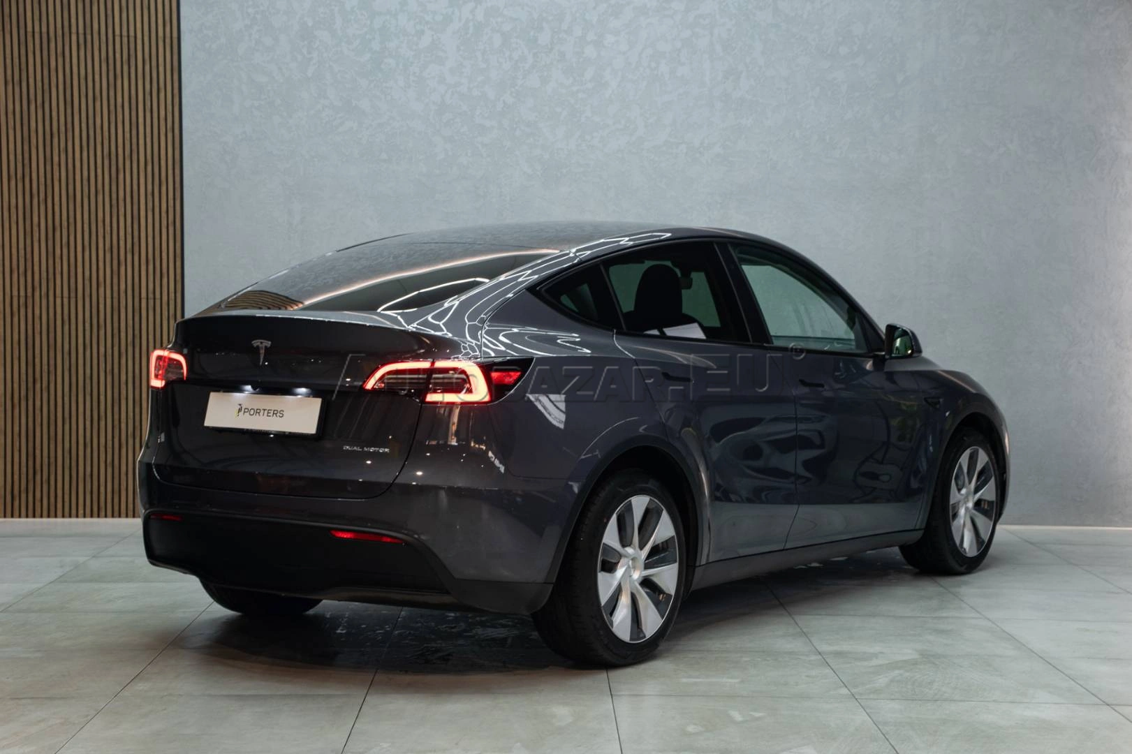 Tesla Model Y Long Range Dual Motor