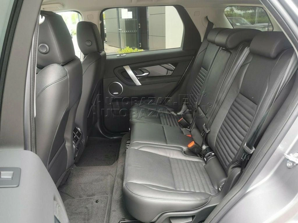 Land Rover Discovery Sport 2.0D I4 MHEV D165 R-Dynamic SE AWD A/T