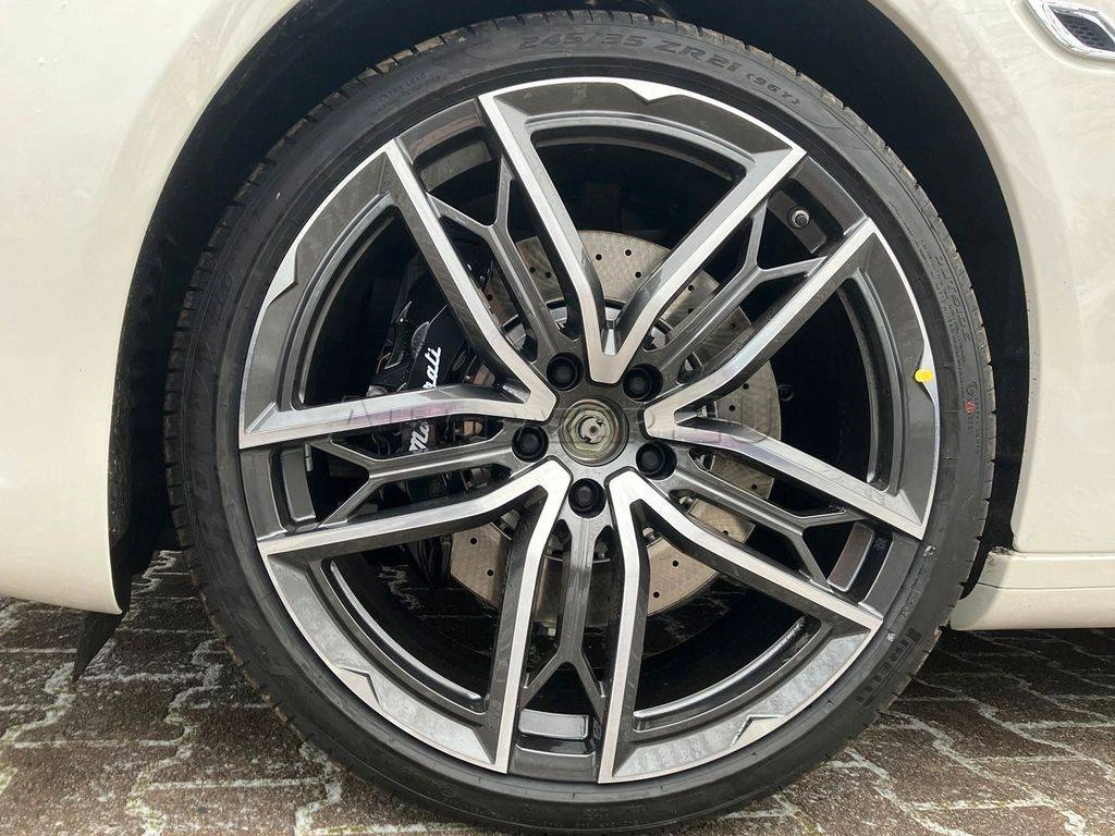 Maserati Quattroporte Modena Q4