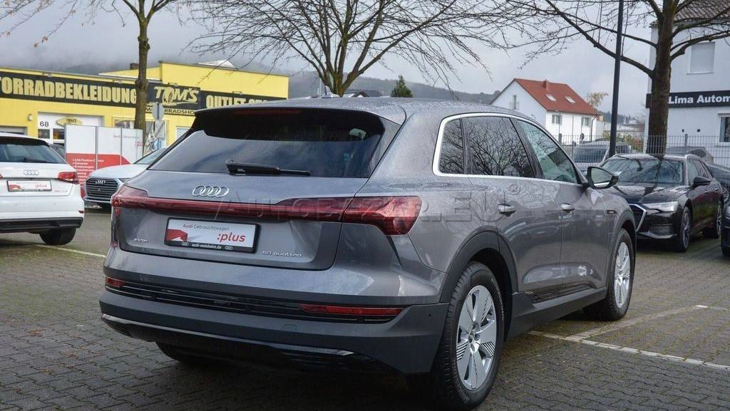 Audi E-tron 50 quattro S line