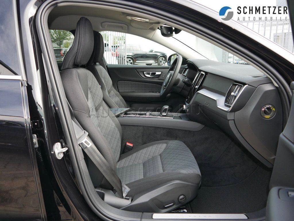 Volvo V60 B4 Core A/T