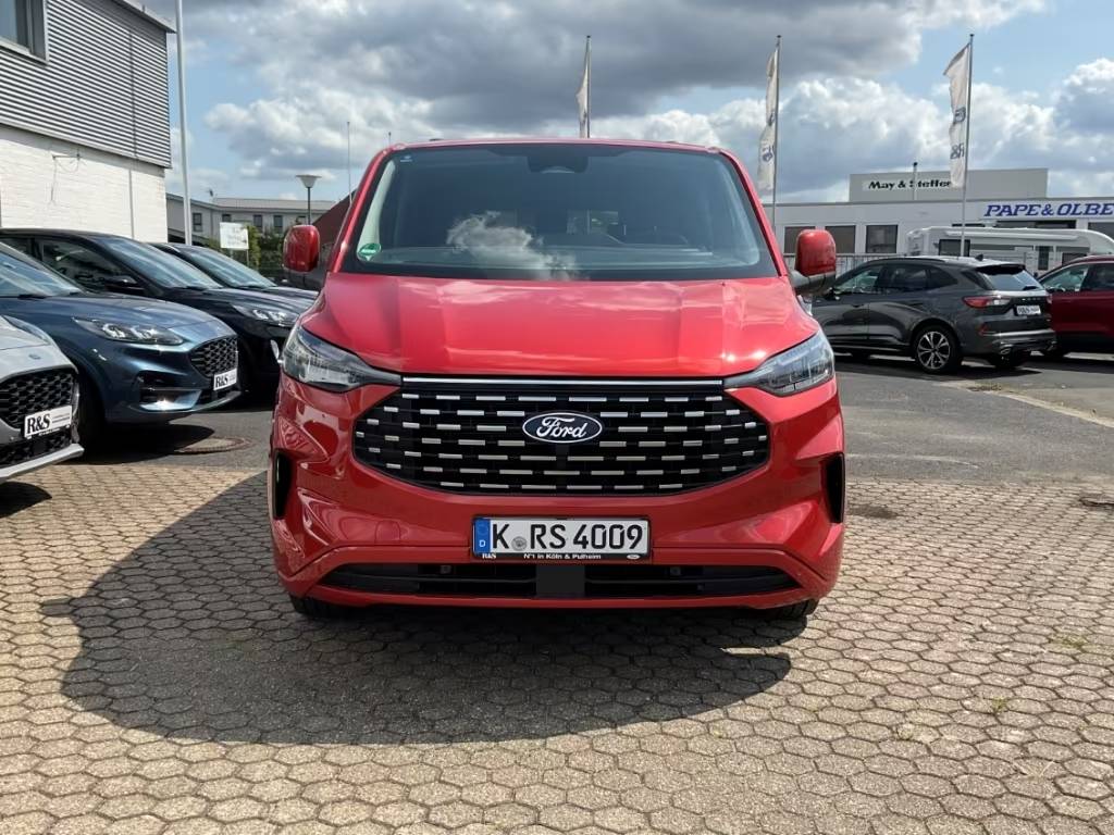 Ford Tourneo Custom 2.0 TDCi EcoBlue Family L1 A/T