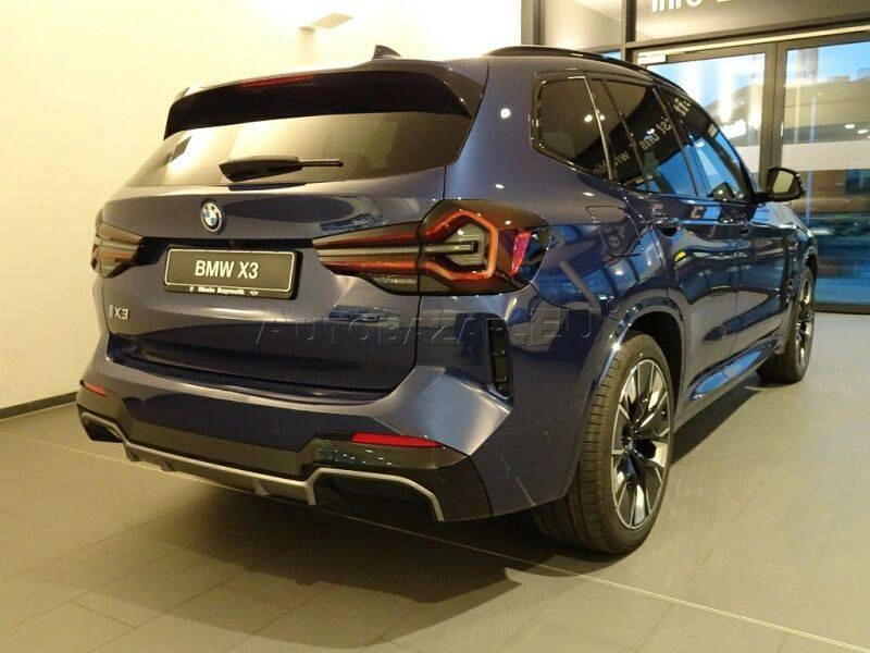 BMW iX3 A/T