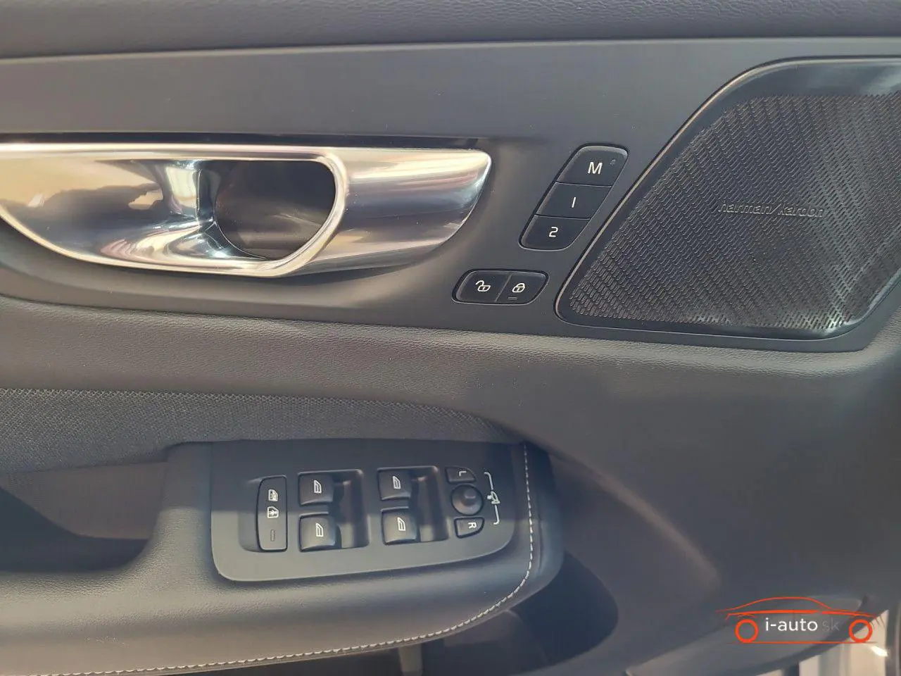 Volvo XC60 2025 na predaj – fotografia 5