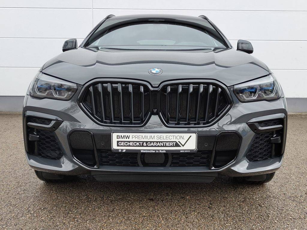 BMW X6 M50i A/T