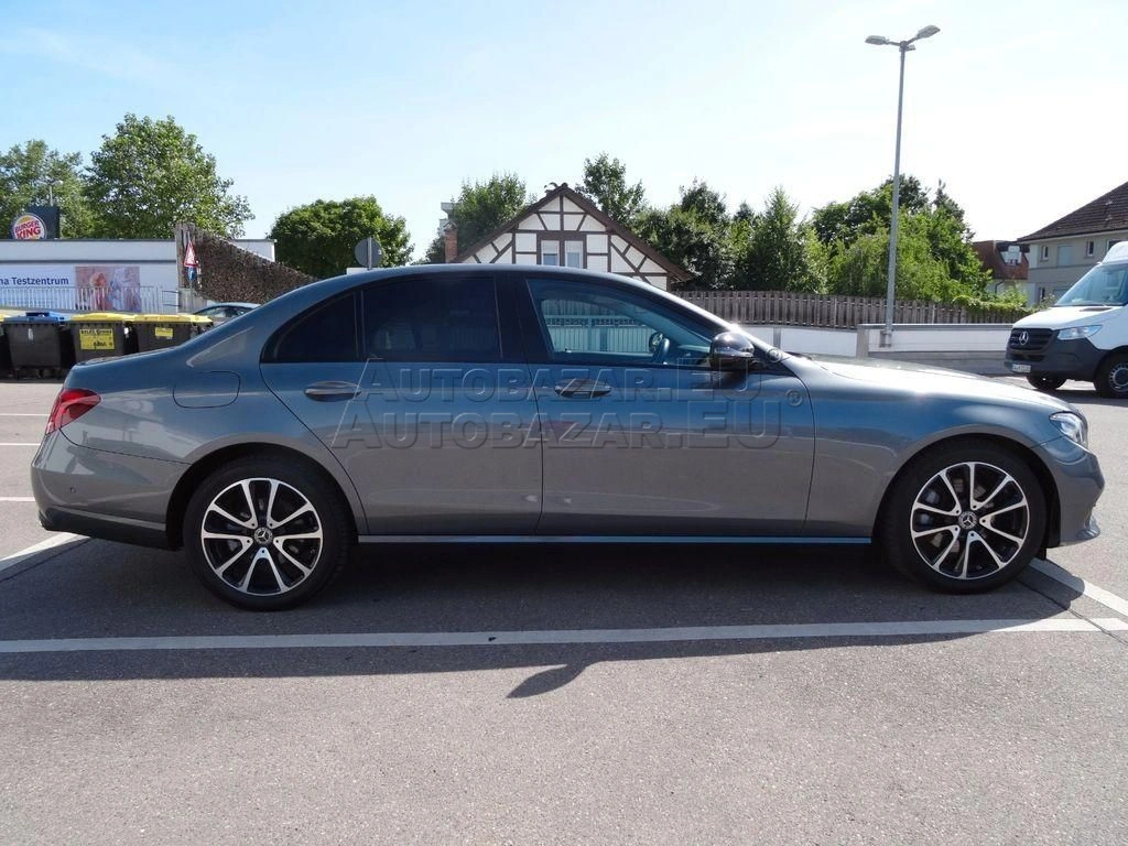 Mercedes E trieda 220 d A/T
