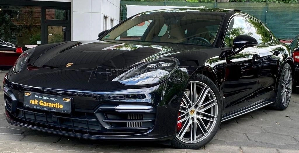 Porsche Panamera GTS A/T