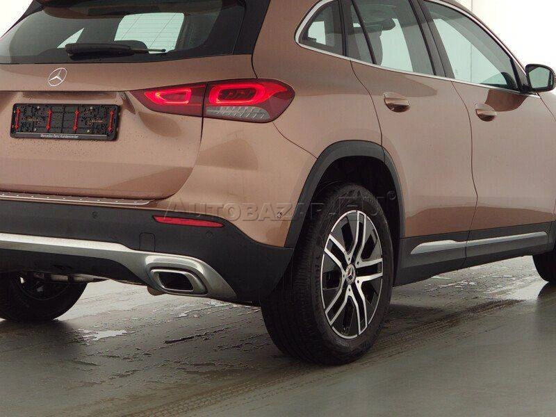 Mercedes-Benz GLA 200 d 4MATIC A/T