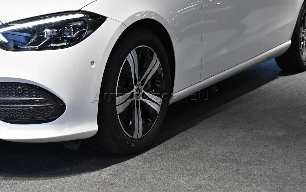 Mercedes-Benz C trieda Sedan 300 mHEV 4MATIC A/T