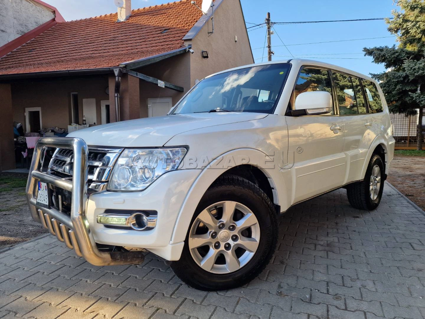 Mitsubishi Pajero 3.2DI-D LWB Instyle A/T