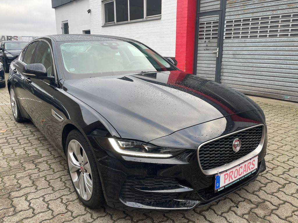 Jaguar XE 2.0D I4 Std S AWD AT