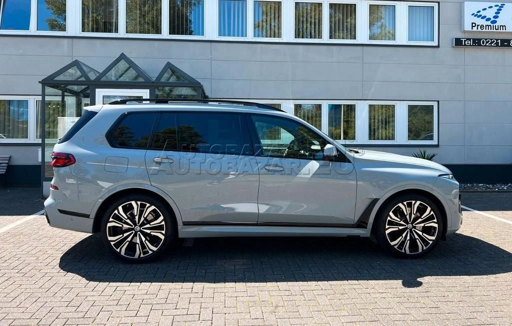 BMW X7 XDrive 40i mHEV A/T