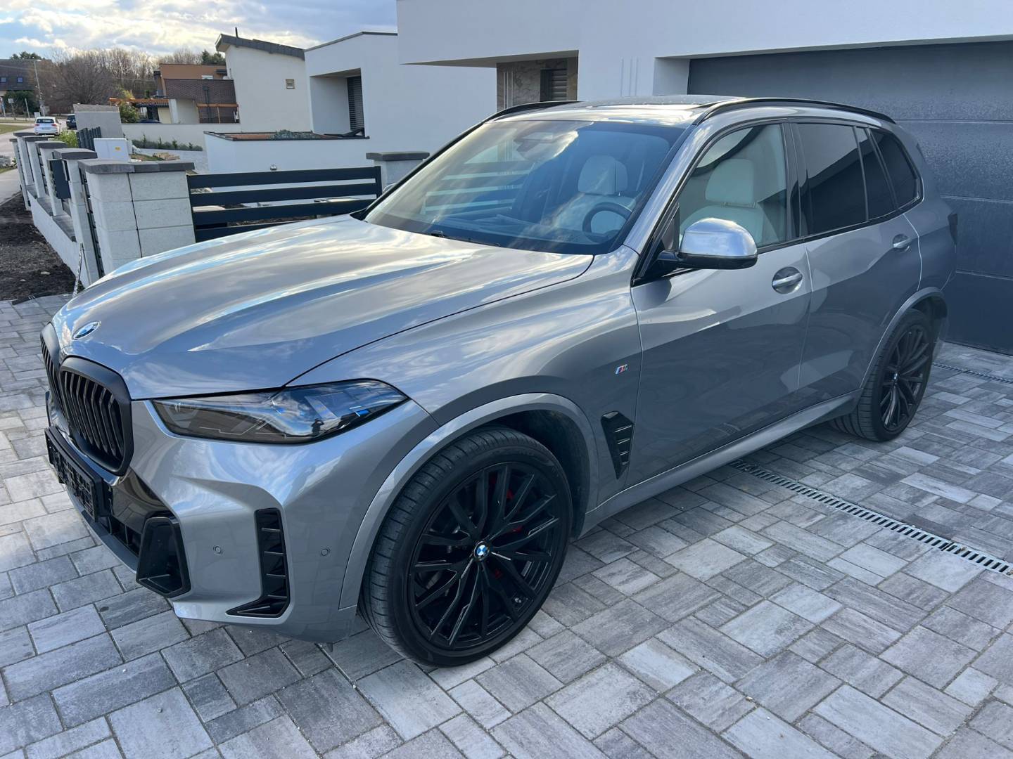 BMW X5 xDrive30d M Sport Pro | 22" M | Vzduch | Panorama | HK