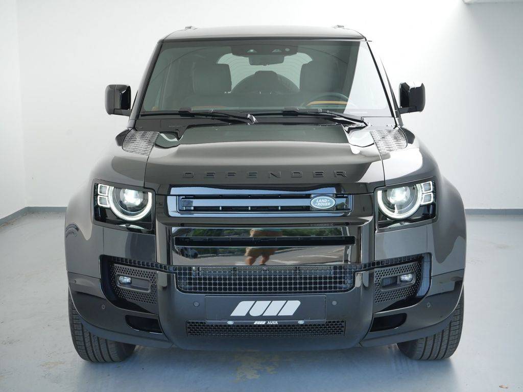 Land Rover Defender 110 D300