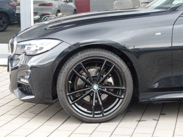 BMW Rad 3 Touring 320d mHEV  xDrive A/T