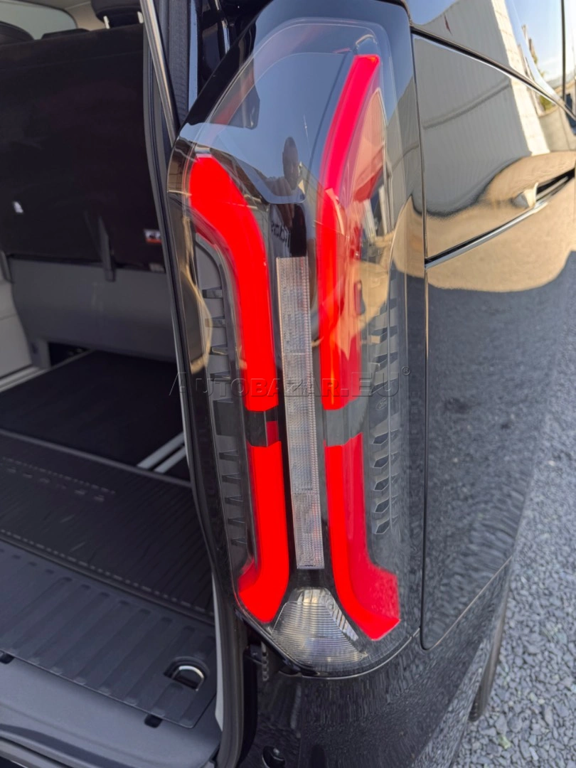 Ford Tourneo Custom 2025 na predaj – fotografia 24