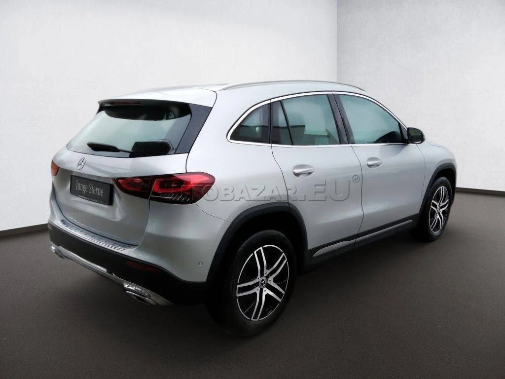 Mercedes-Benz GLA 200 d A/T
