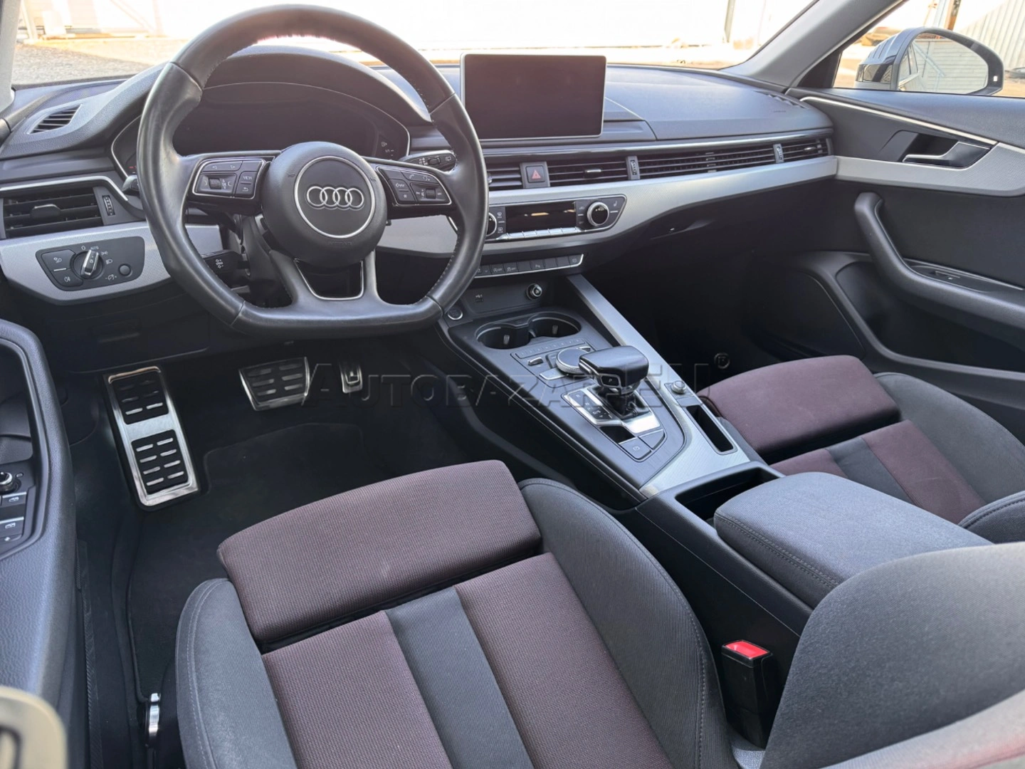 Audi A4 2018 na predaj – fotografia 28