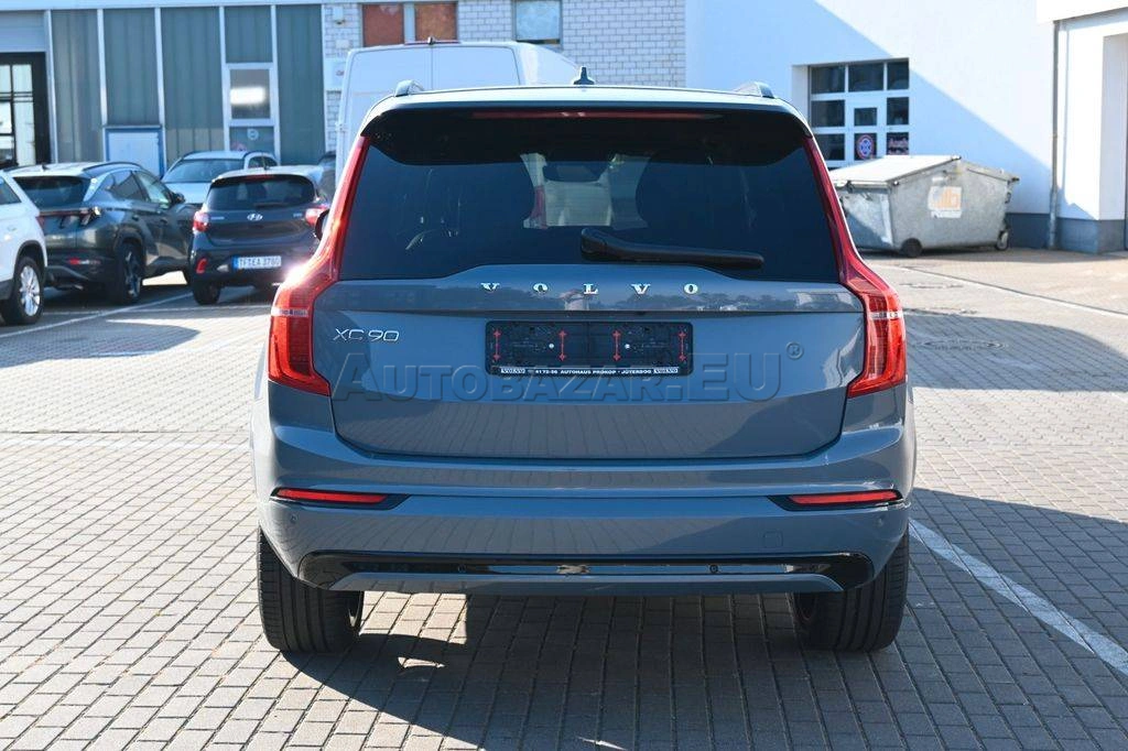 Volvo XC90 XC 90 B5 235k Drive-E R-Design AWD A/T 7m
