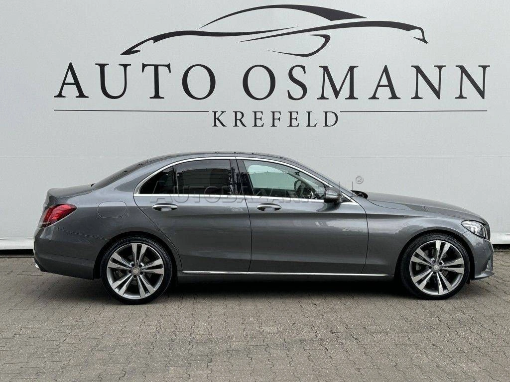 Mercedes-Benz C trieda Sedan 300 A/T