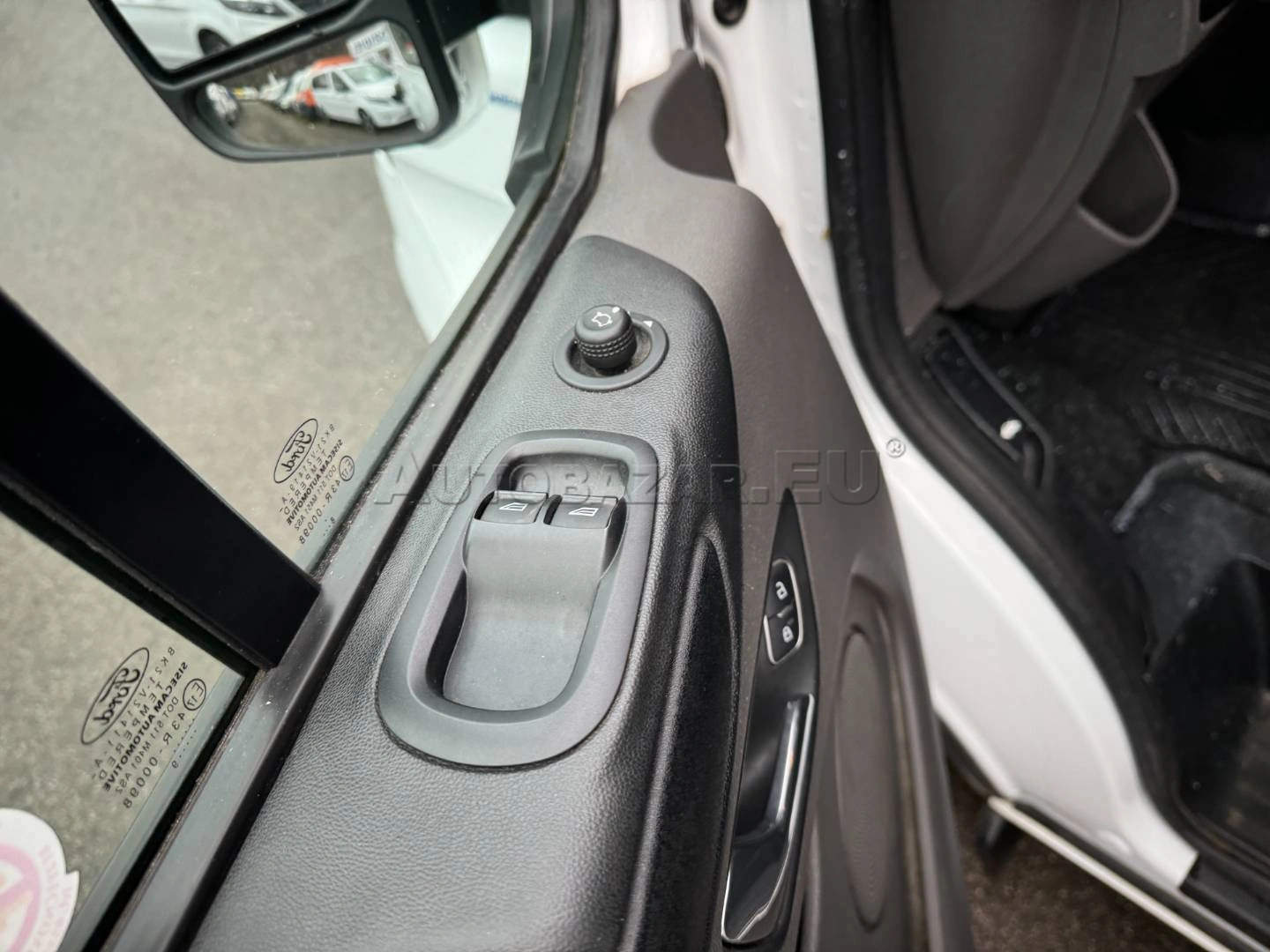 Ford Transit Custom 2019 na predaj – fotografia 14