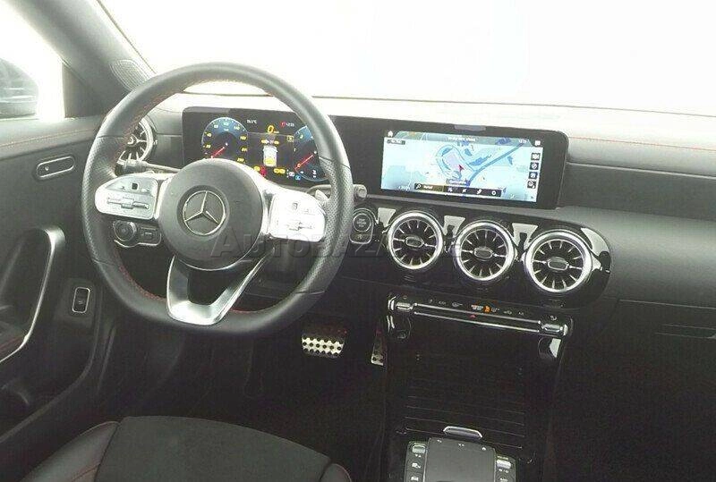 Mercedes-Benz CLA Shooting Brake SB 220 d A/T