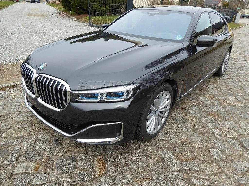 BMW rad 7 730d mHEV A/T
