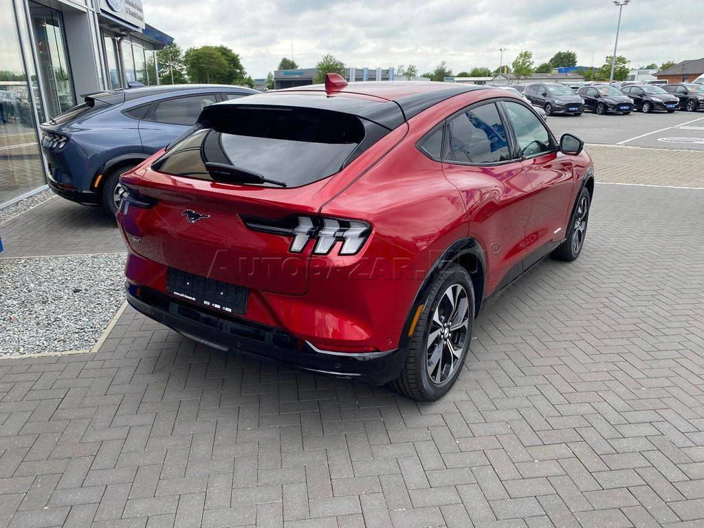 Ford Mustang Mach-E AWD
