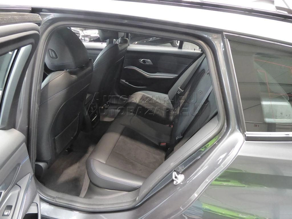 BMW rad 3 Touring 330i Touring A/T