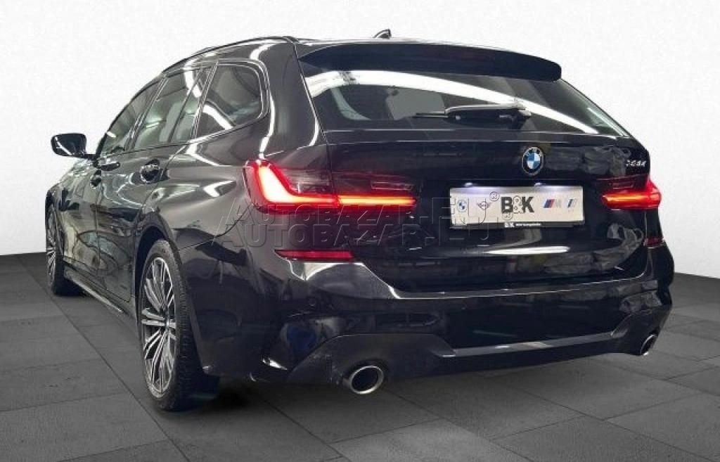 BMW rad 3 Touring 330i Touring A/T