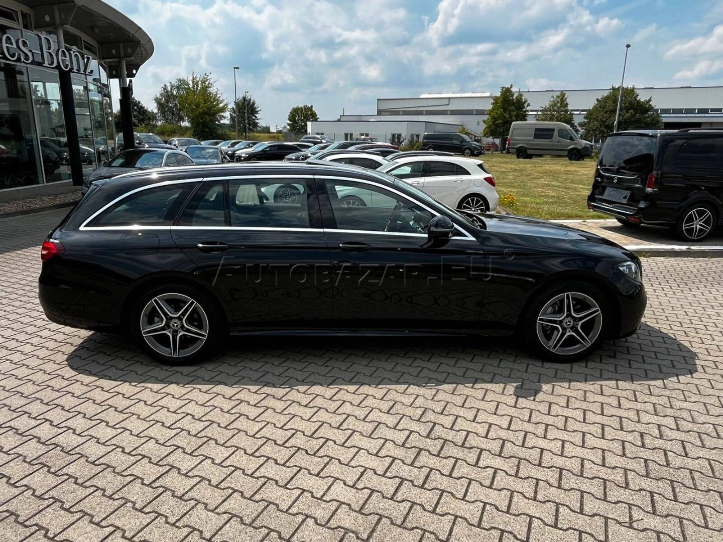 Mercedes-Benz E trieda Kombi 200 4MATIC A/T