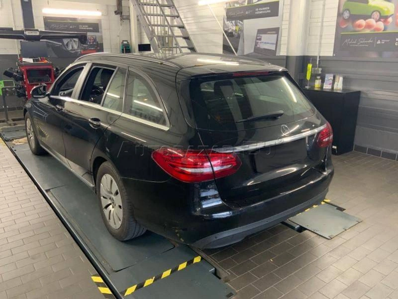 Mercedes-Benz C trieda Kombi 220 d A/T